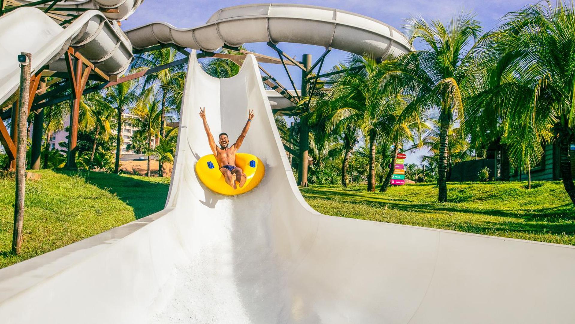 Hot Beach Resort Olimpia Exterior photo A water slide