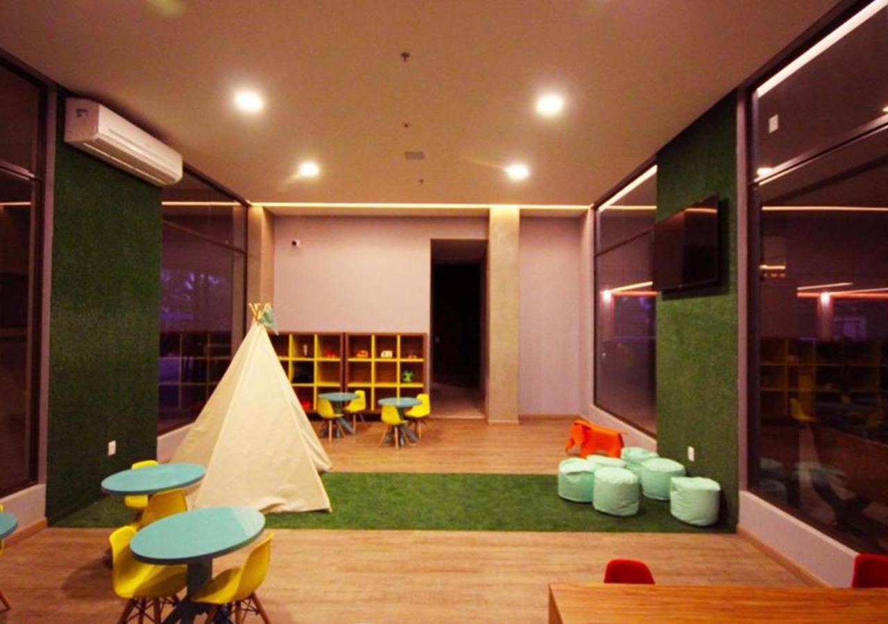 Hot Beach Resort Olimpia Exterior photo Children's room